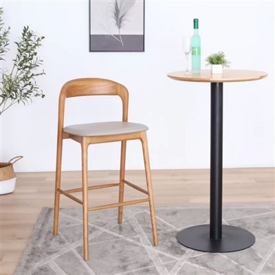 Naturaalsest kõrgest puidust polsterdatud kõrge baaritool